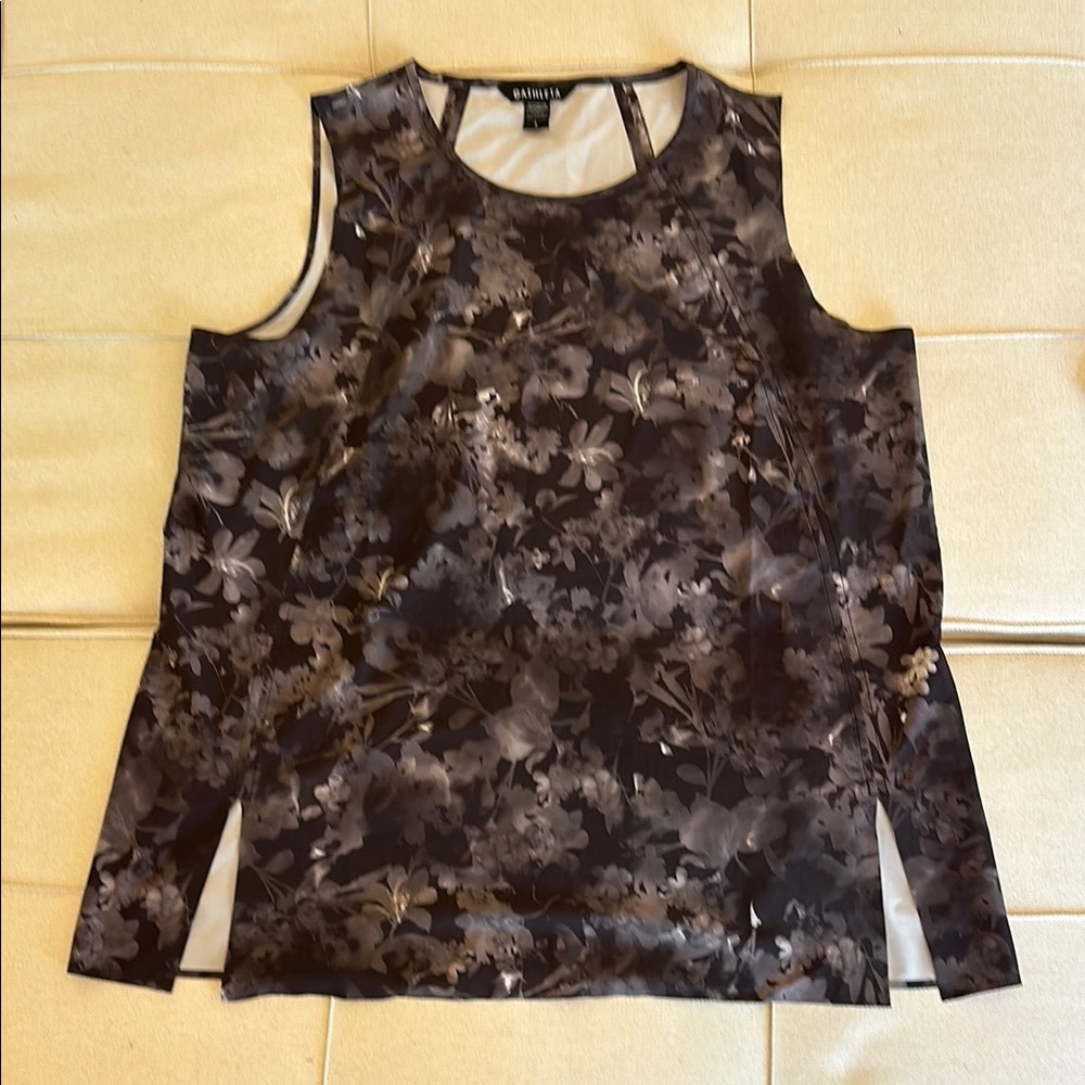 Athleta Sleeveless Lumen Floral Black Zephyr Refined Tank lightweight size L
